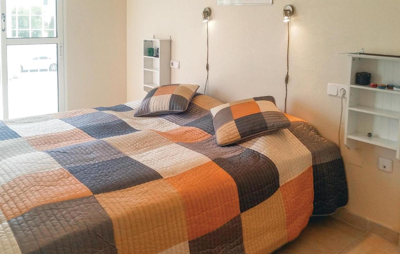 Cozy Home In Orihuela Costa With Kitchen Dehesa de Campoamor  Dış mekan fotoğraf