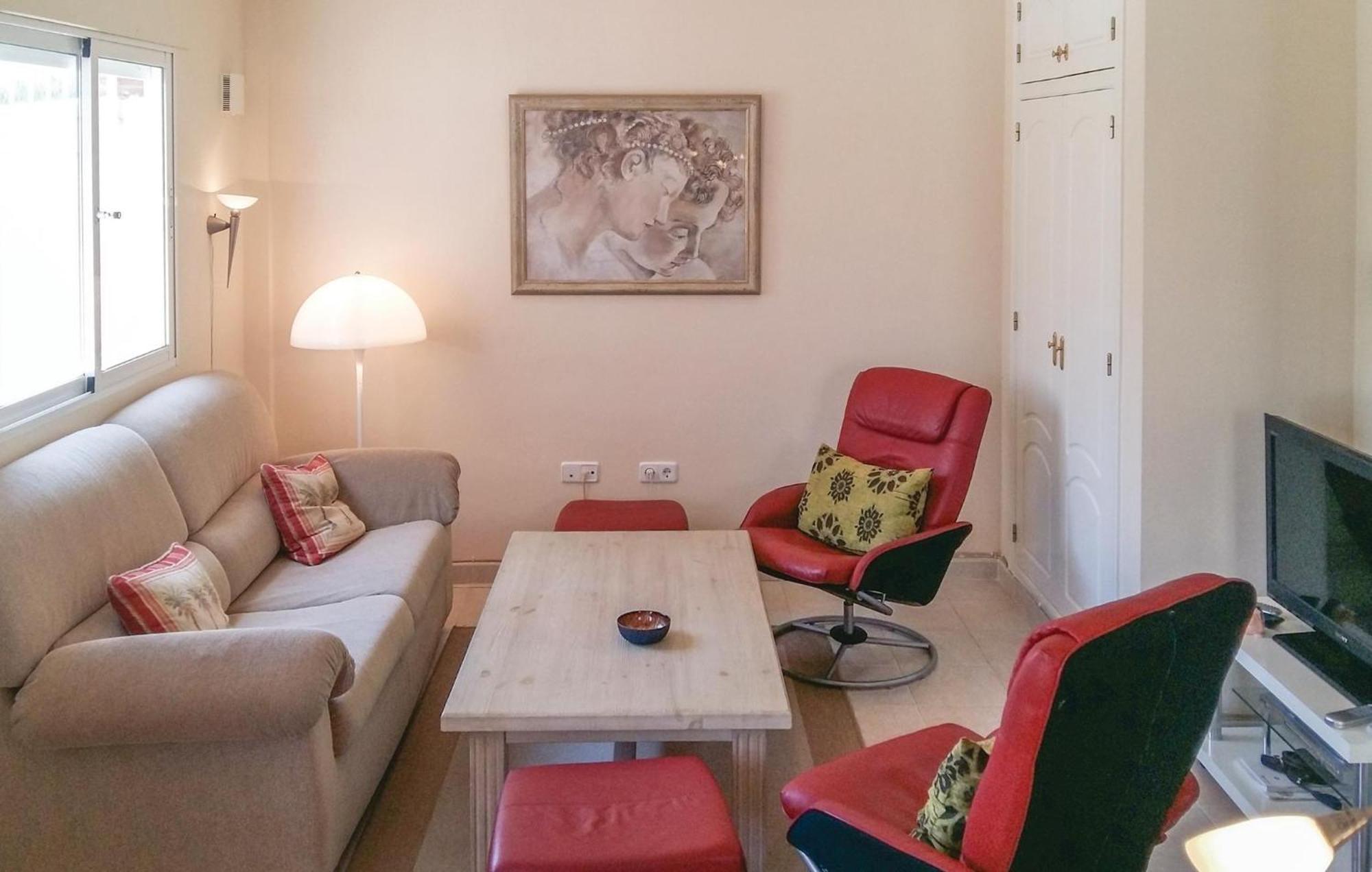 Cozy Home In Orihuela Costa With Kitchen Dehesa de Campoamor  Dış mekan fotoğraf