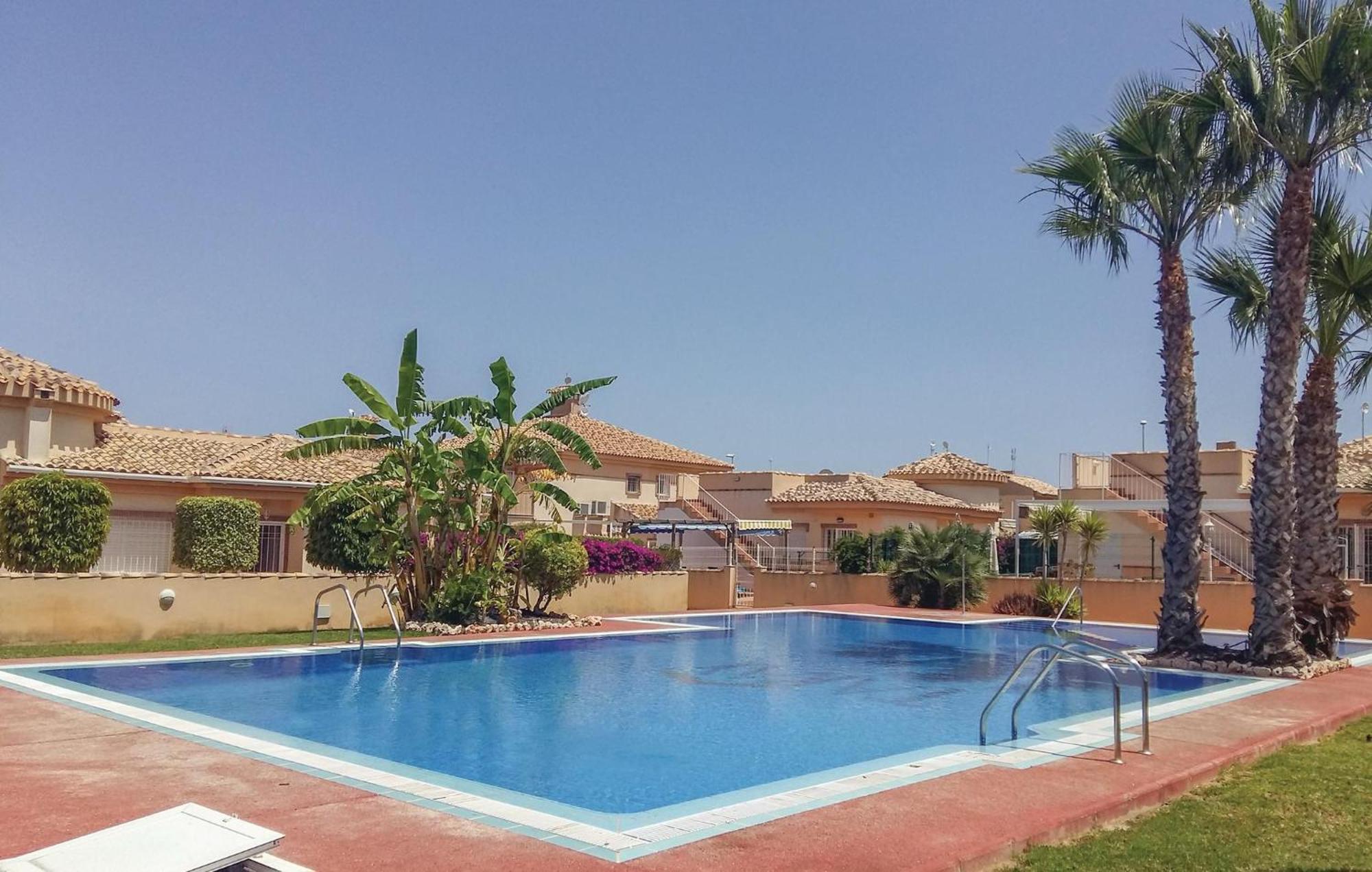 Cozy Home In Orihuela Costa With Kitchen Dehesa de Campoamor  Dış mekan fotoğraf