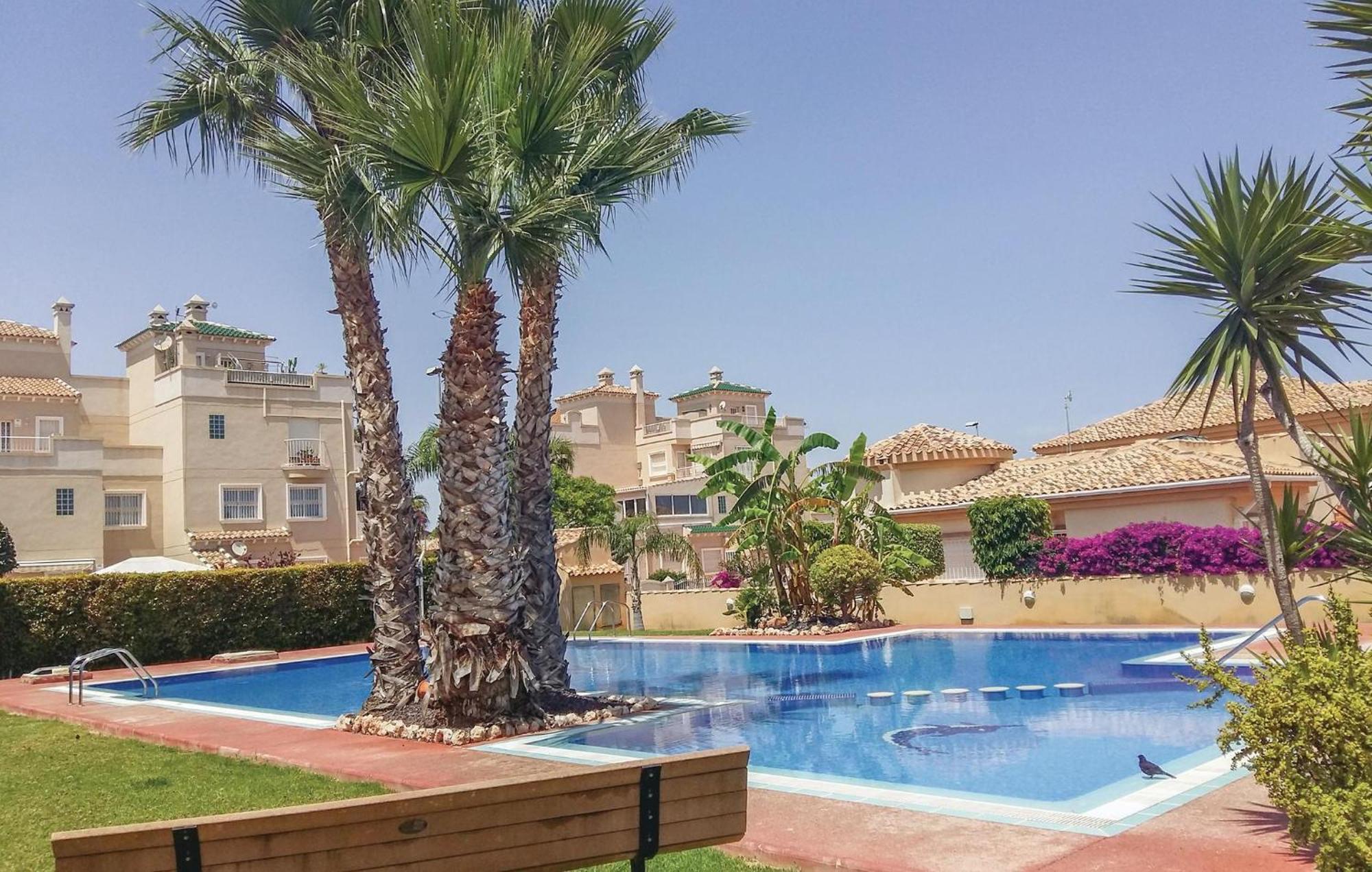 Cozy Home In Orihuela Costa With Kitchen Dehesa de Campoamor  Dış mekan fotoğraf